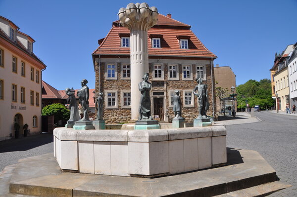 Bild vergrößern: Knappenbrunnen