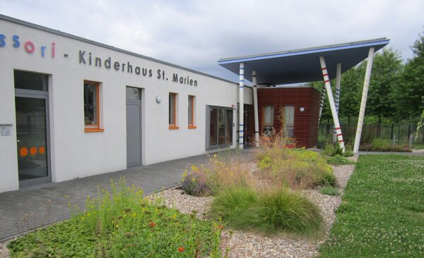 Bild vergr&ouml;&szlig;ern: Montessori-Kinderhaus