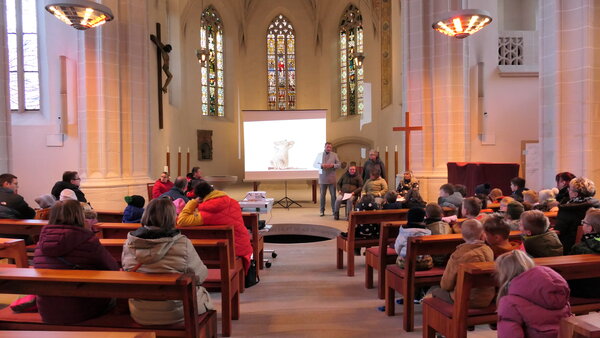 Vorlesetag 2025 | Bürgermeister Carsten Staub begrüßt die Gäste