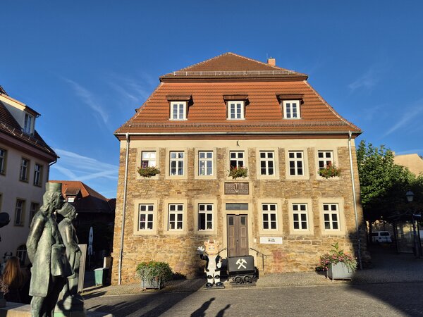 Bild vergrößern: Die Bergschule