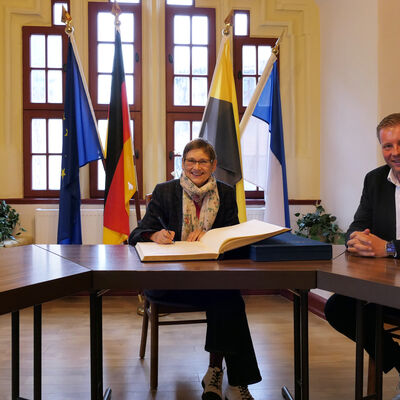 Bild vergr&ouml;&szlig;ern: Hellmich und Staub GB