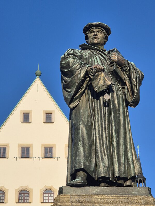 Bild vergrößern: LutherDenkmalSonne